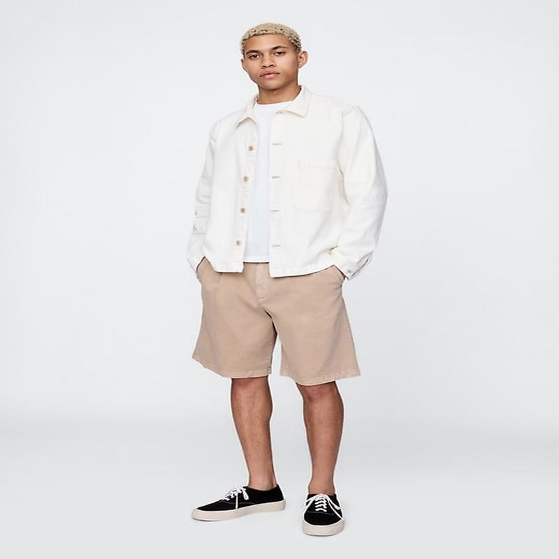 Pleated Khaki Shorts - Iconic Khaki