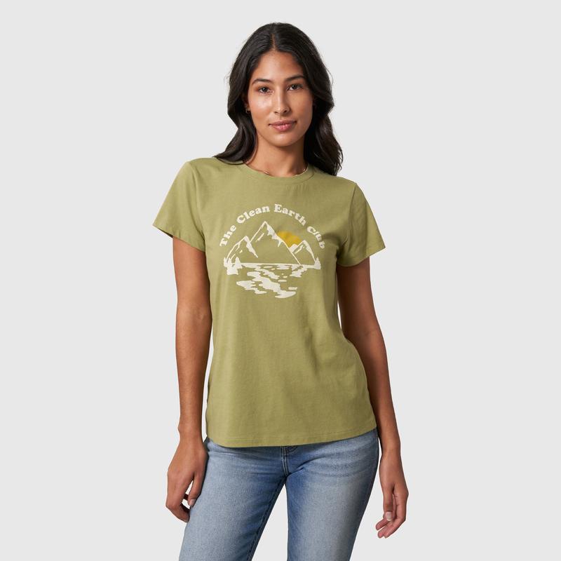 The Clean Earth Club Graphic Tee
